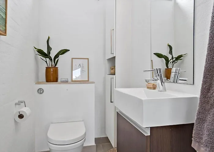 30549-odder-tvaeragervej-8 *